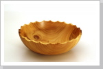 Schale aus Kirsche: Breite 24 cm Höhe 8 cm Schale aus Kirsche: Breite 24 cm Höhe 8 cm
